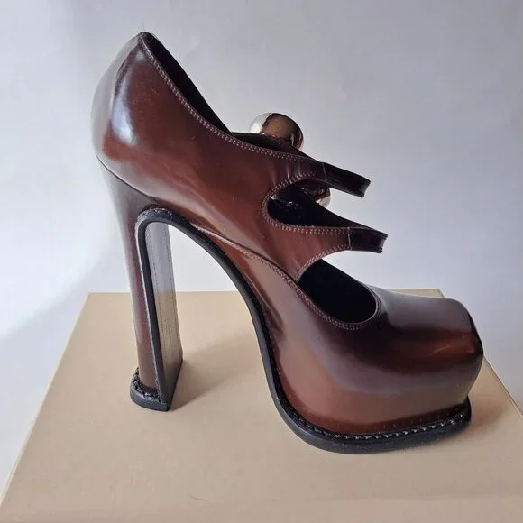Louis Vuitton Runway Brown Leather Mary Jane Platform Pumps Size 37 / US 7 - Picture 4 of 16